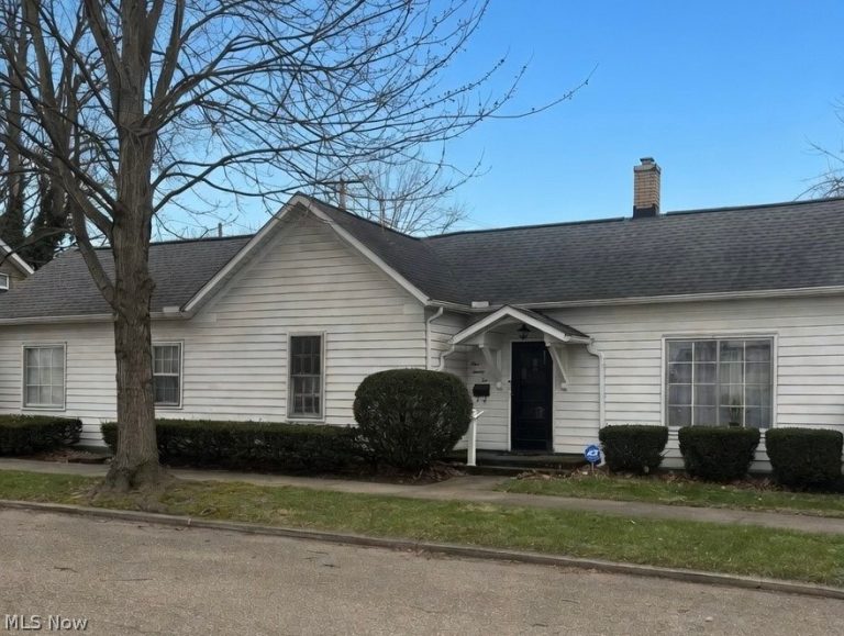 122 5th Street, New Philadelphia, OH - Photo 2