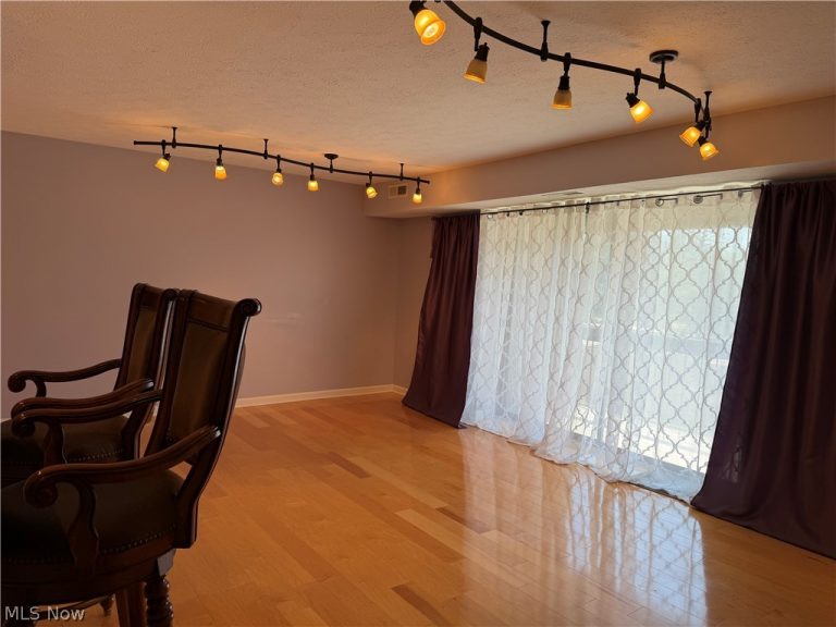 9611 Sunrise Boulevard #K-9, North Royalton, OH - Photo 6