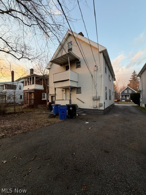 11304 Forest Avenue, Cleveland, OH - Photo 8