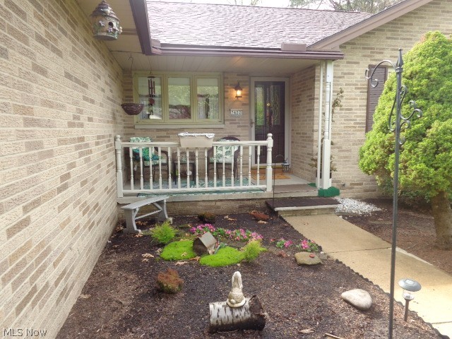 7422 Dogwood Lane, Parma, OH - Photo 2