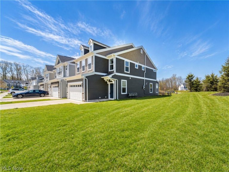 830 Greenway Drive, Westlake, OH - Photo 4