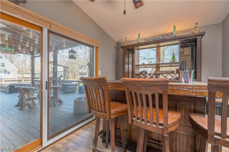 1000 Riverside Drive, Vermilion, OH - Photo 8