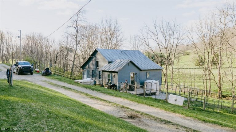 7541 Township Road 462, Loudonville, OH - Photo 2