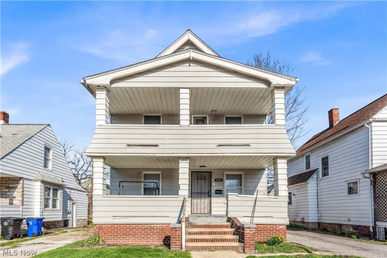 1221 168th Street #UP, Cleveland, OH, 44110