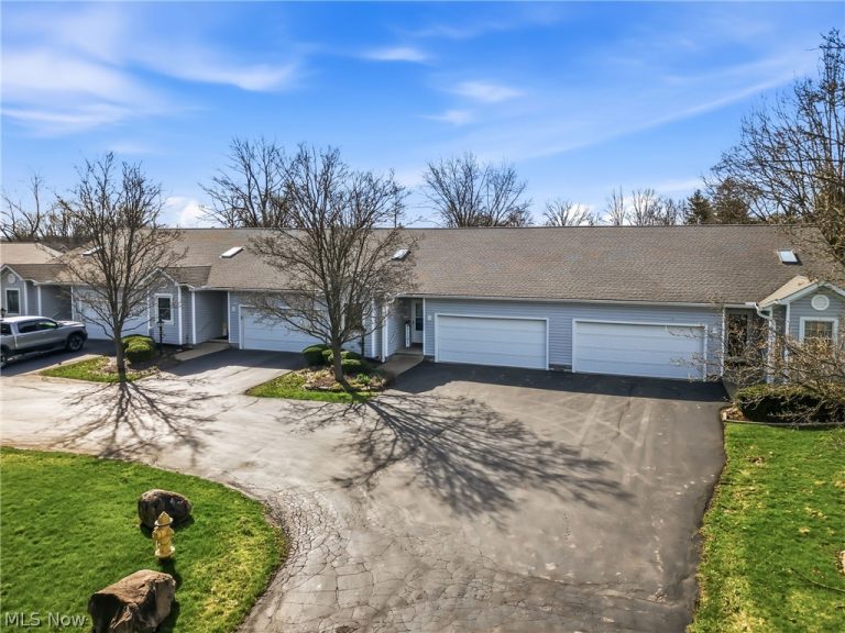 117 Greenfield Oval, Warren, OH - Photo 4