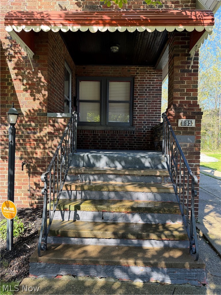 895 Rondel Road, Cleveland, OH - Photo 3