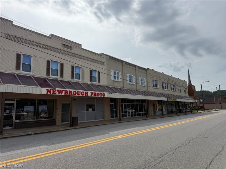 3236 Main Street, Weirton, WV - Photo 4