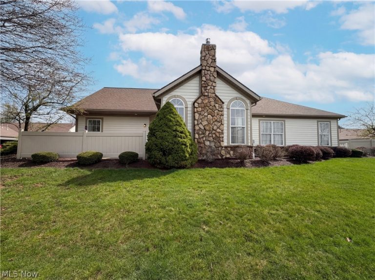 554 Crossings Circle, Tallmadge, OH, 44278