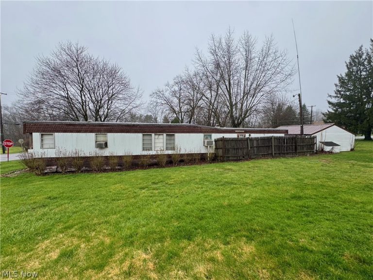 726 Boyd Street, Masury, OH - Photo 4