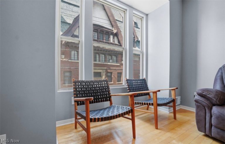 2055 36th Street, Cleveland, OH - Photo 3