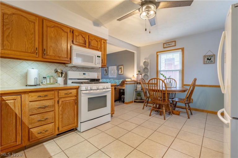 3838 Taft Avenue, Canton, OH - Photo 6