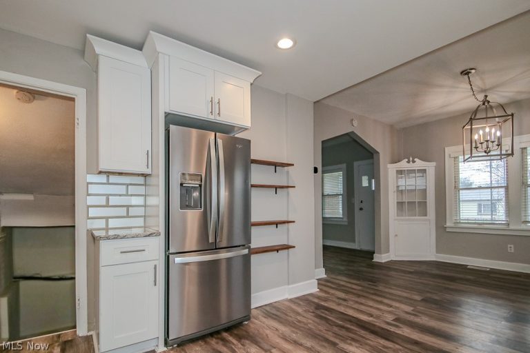 1203 Mayfield Ridge Road, Mayfield Heights, OH - Photo 6