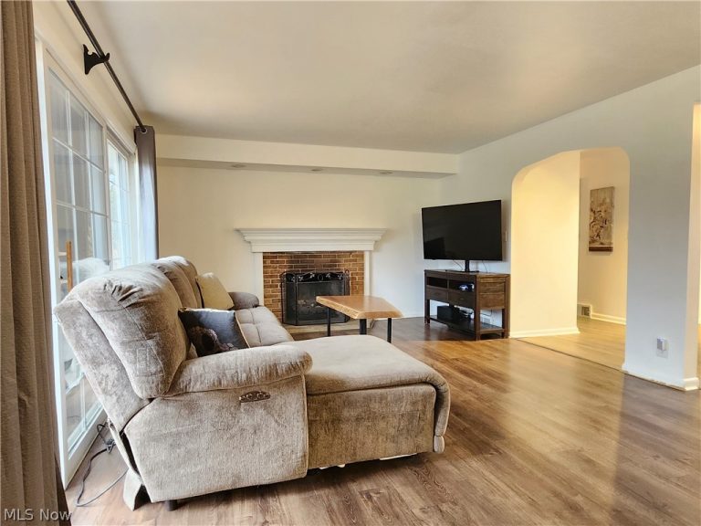 12676 Sperry Road, Chesterland, OH - Photo 8
