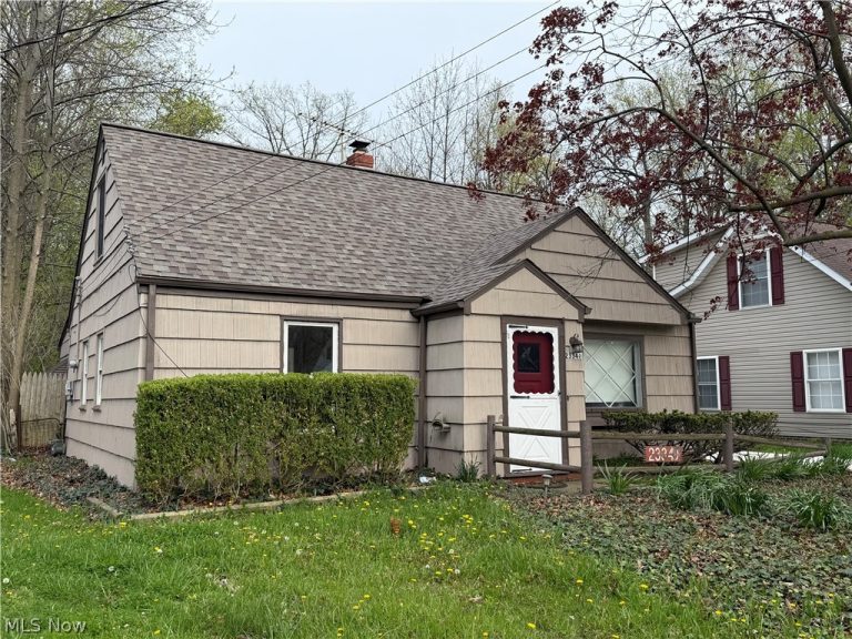 23340 Williams Avenue, Euclid, OH, 44123