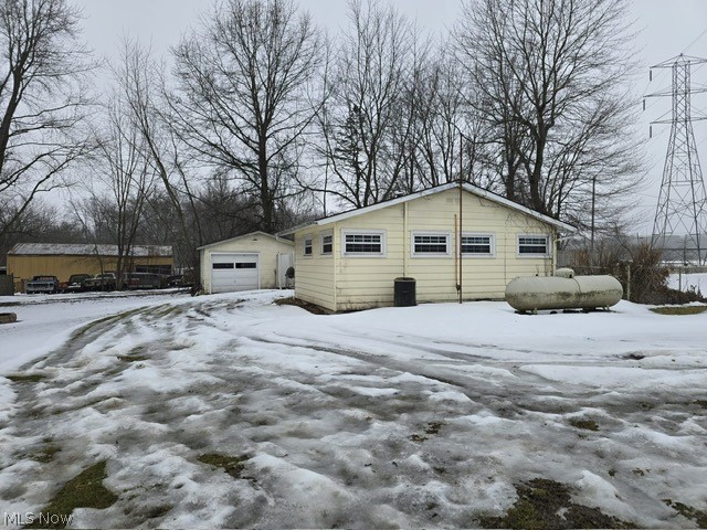6547 Highland Avenue, Warren, OH - Photo 2