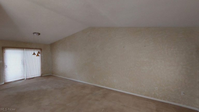 3241 Saint Charles Drive, Steubenville, OH - Photo 5