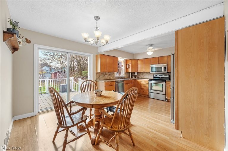 2652 Graham Avenue, Akron, OH - Photo 8