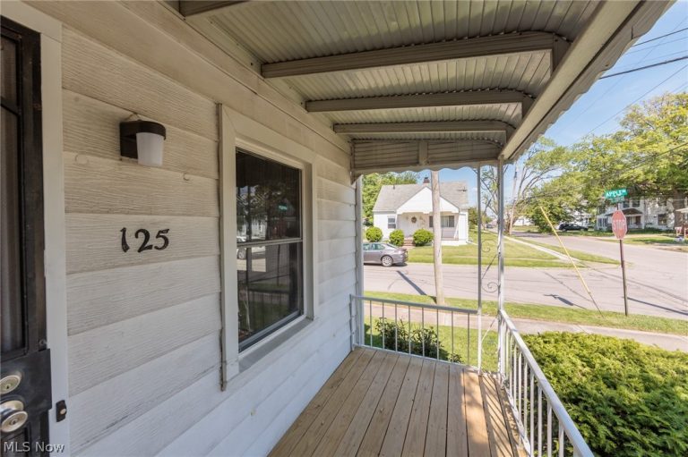 125 30th Street, Lorain, OH - Photo 6