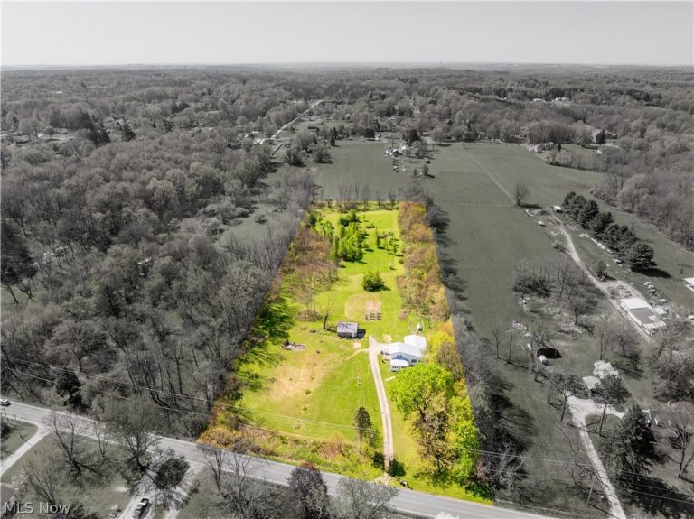 1548 Vanderhoof Road, Barberton, OH - Photo 3