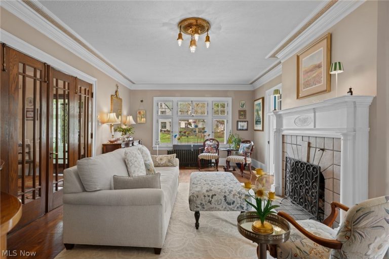 210 Storer Avenue, Akron, OH - Photo 8