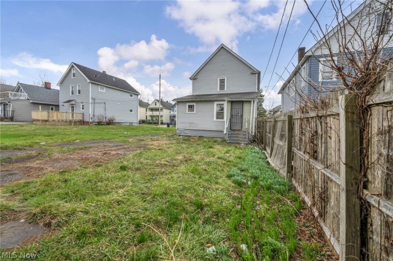 7909 Goodman Avenue, Cleveland, OH - Photo 6