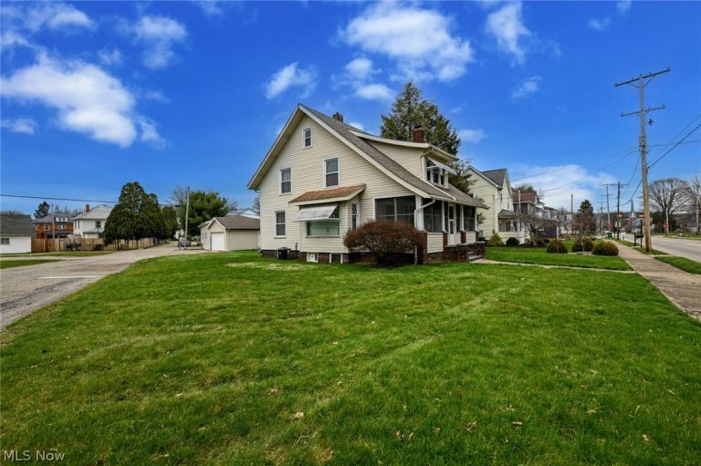 329 Redwood Street, Beach City, OH - Photo 3