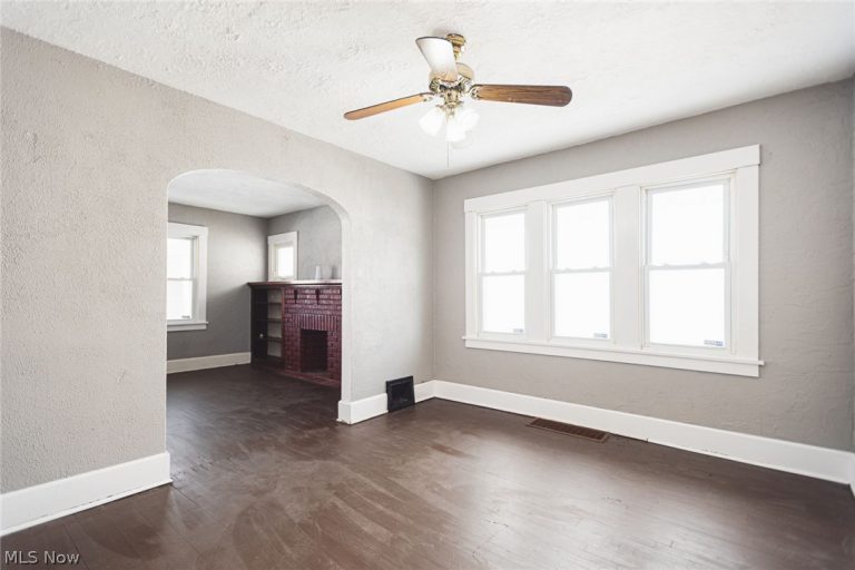 105 Manchester Avenue, Youngstown, OH - Photo 8