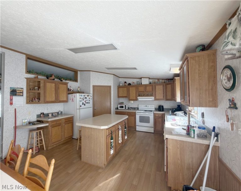 47813 Old Hopedale Road, Cadiz, OH - Photo 8