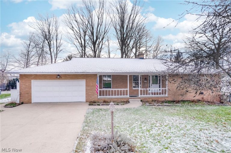 537 Park Ridge Drive, Munroe Falls, OH, 44262