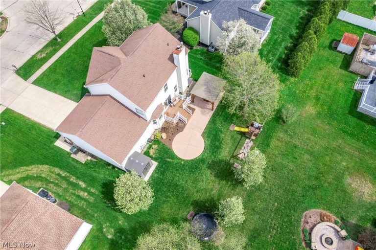 657 Ashbrook Drive, Wadsworth, OH - Photo 4
