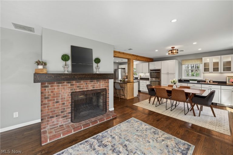 13971 Fox Hollow Drive, Novelty, OH - Photo 6