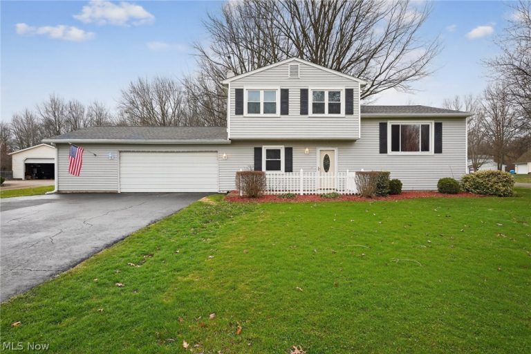 21 Leffingwell Drive, Orwell, OH - Photo 2
