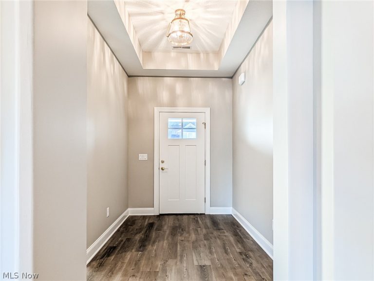 4332 Evergreen Court, North Canton, OH - Photo 4