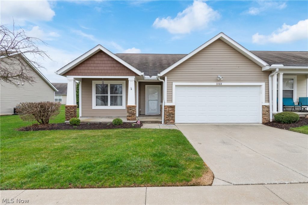 3068 Somerset Drive, Akron, OH