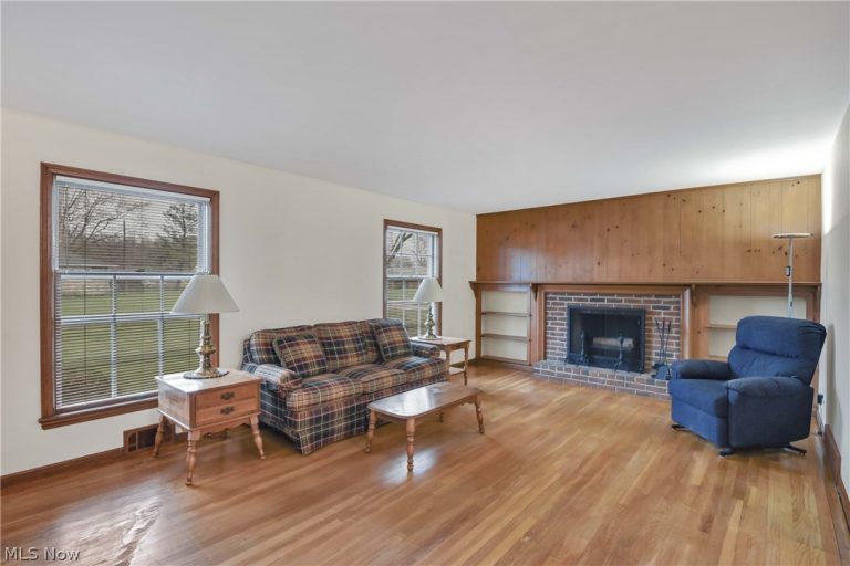 25891 Chaucer Drive, Westlake, OH - Photo 2