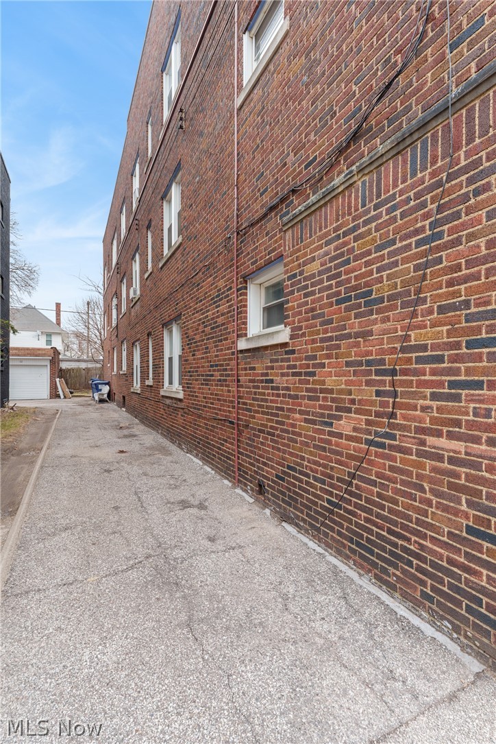 1419 Roycroft Avenue, Lakewood, OH - Photo 4