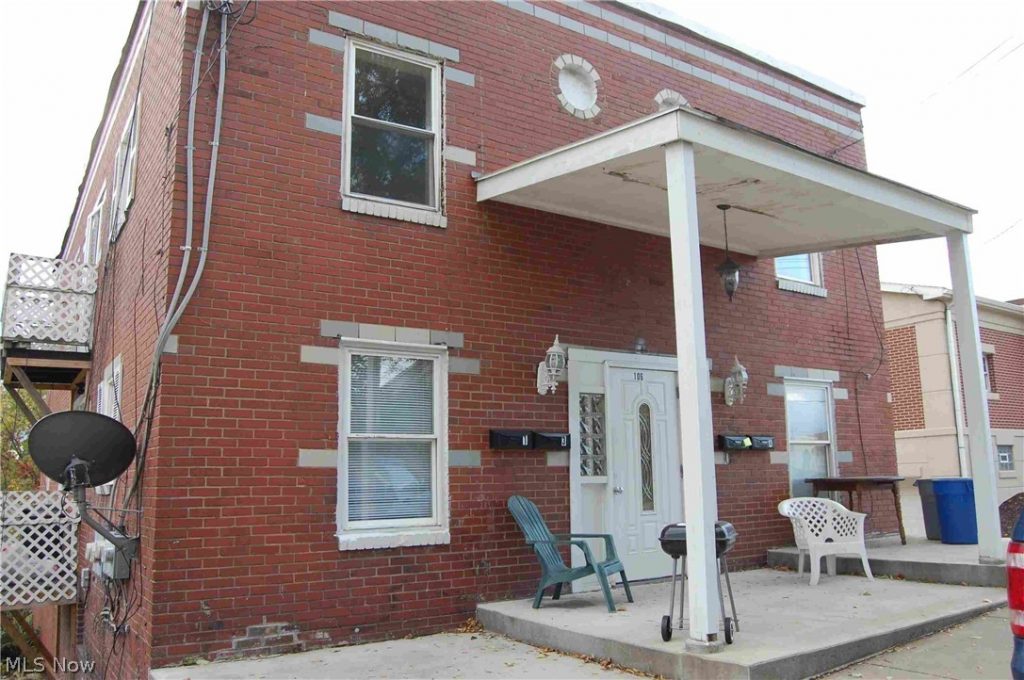 106 12th #Apt 2, Weirton, WV