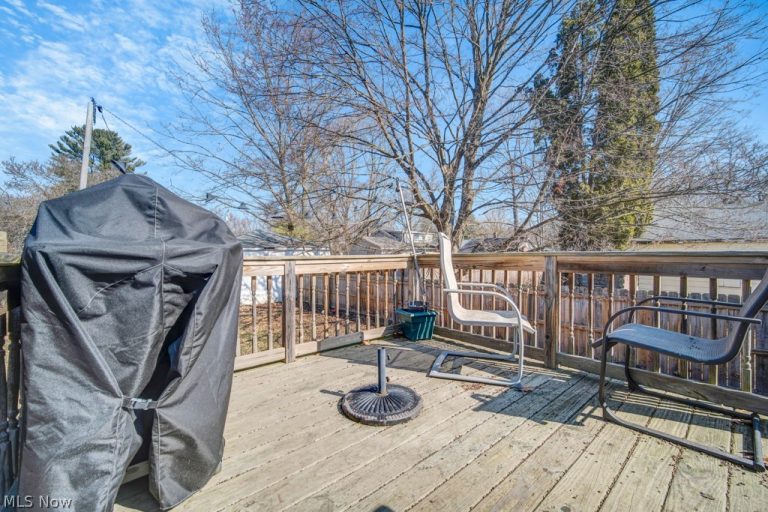 2719 Mohican Boulevard, Lakemore, OH - Photo 8