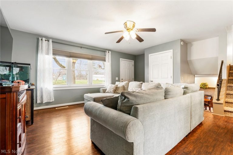 7362 Rob Street, Massillon, OH - Photo 5