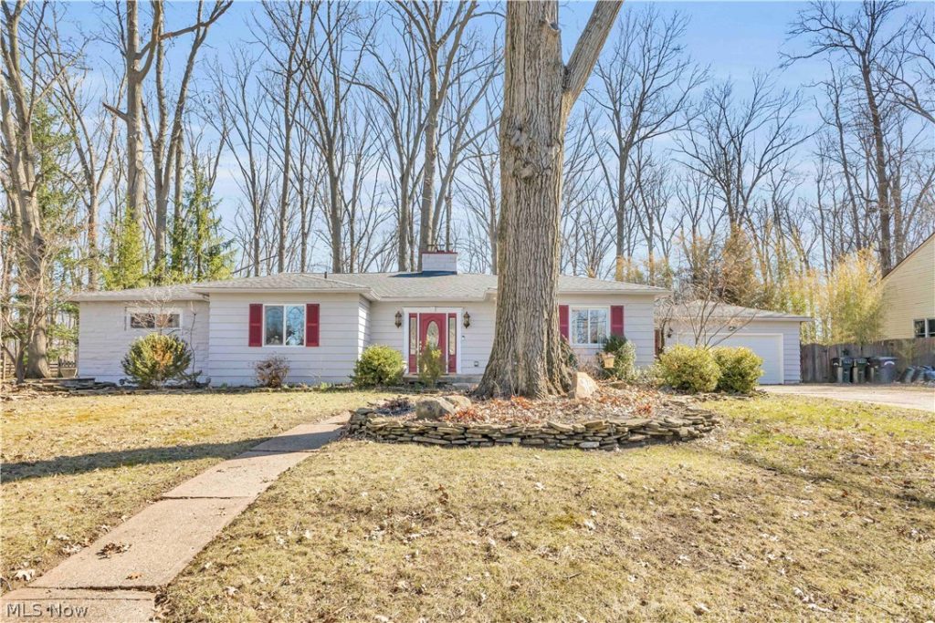 914 Garford Avenue, Elyria, OH