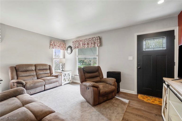 7416 Wefel Avenue, Brooklyn, OH - Photo 5