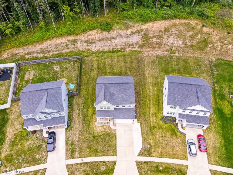 1678 Duncan Way, Streetsboro, OH - Photo 6