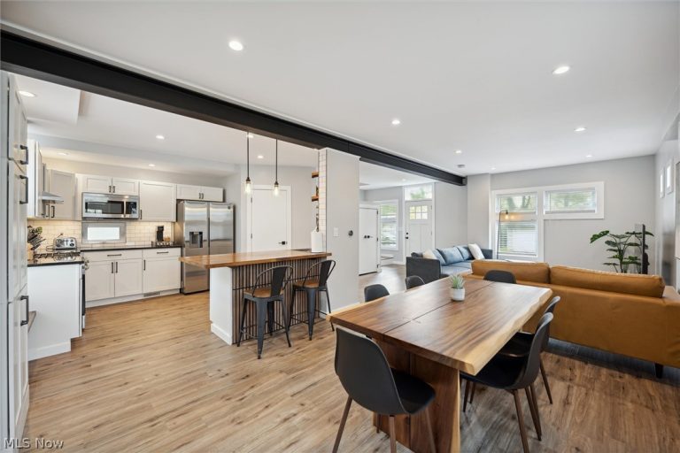 8104 Halle Avenue, Cleveland, OH - Photo 6