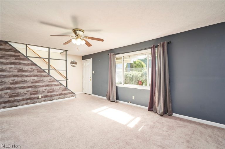 1011 Cooper Drive, Cuyahoga Falls, OH - Photo 3