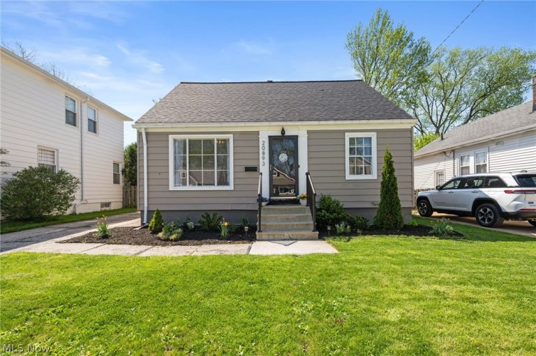 20893 Belvidere Avenue, Fairview Park, OH, 44126