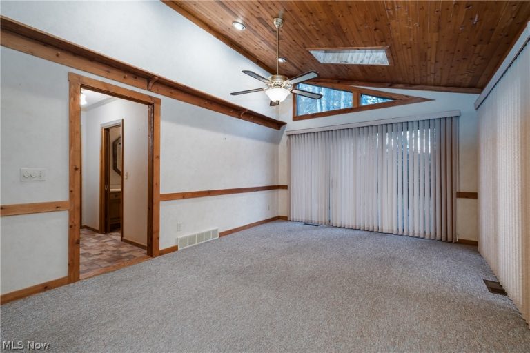 4720 Strouble Drive, Canton, OH - Photo 8