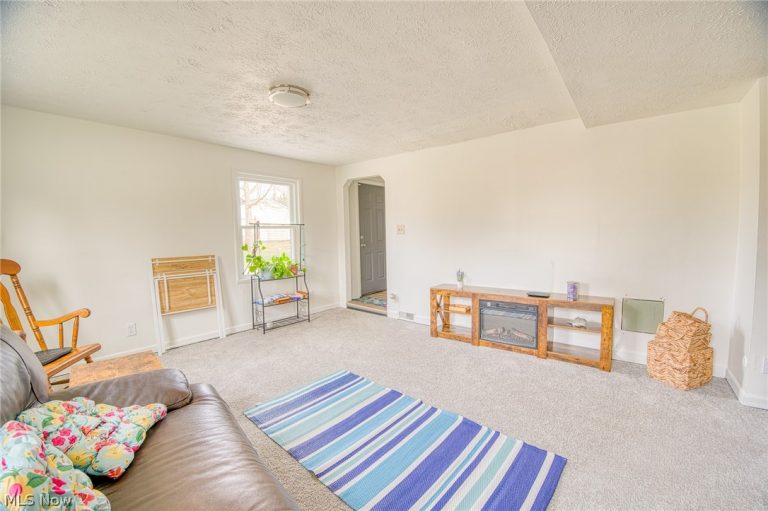 3665 Marcella Avenue, Stow, OH - Photo 5