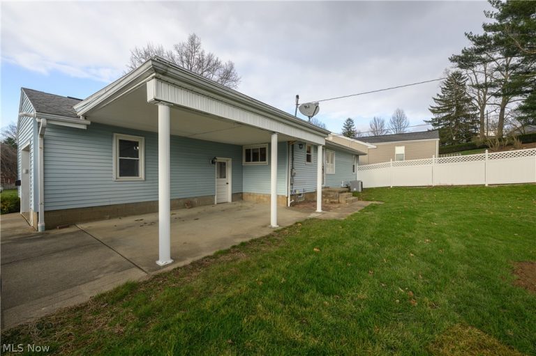 254 Ohio Avenue, New Philadelphia, OH - Photo 4