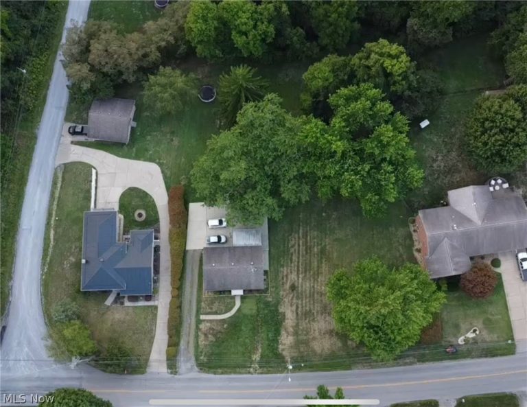 Fernwood Road, Wintersville, OH - Photo 6