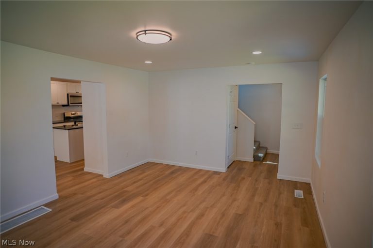 2204 Fairview Avenue, Parkersburg, WV - Photo 5